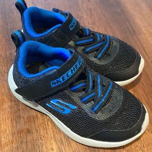 Skechers toddler sneakers, size 7